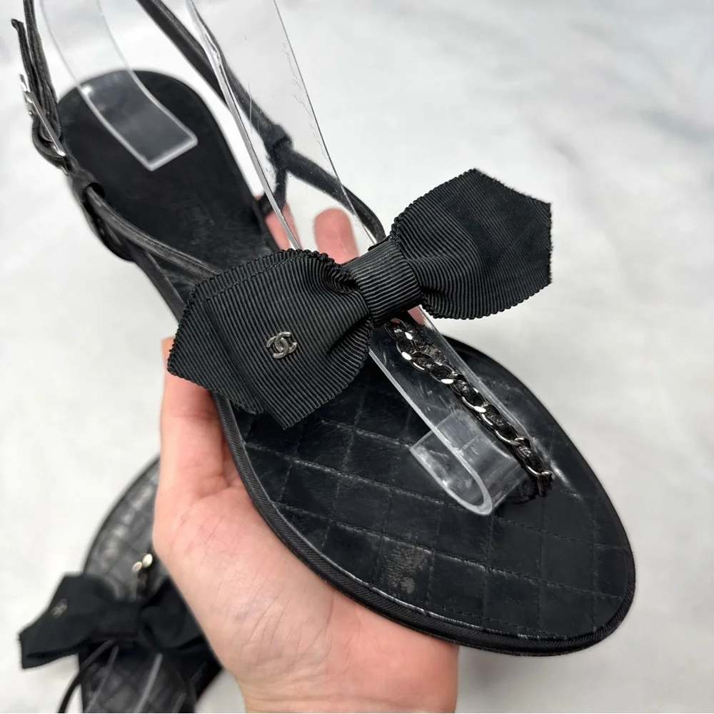 CHANEL Vintage Y2K CC Coco Mark Bow Chain Quilted Leather Flat Sandal Black 38.5 - Picture 3 of 14